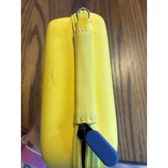 bakugan cards case yellow - Picture 4 of 4